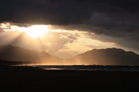 夕暮れの海.jpg